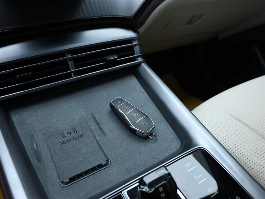 BYD Seal 07 DM-i 2025 imagen de coche #13
