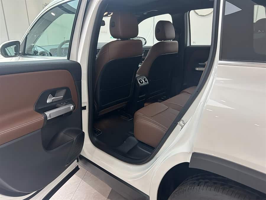 Mercedes-Benz EQB Class 2025 car image #13