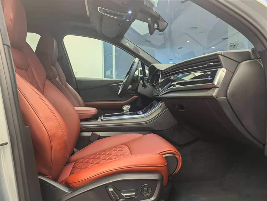 Audi SQ7 2024 #13 Audi SQ7 2024 car image #13