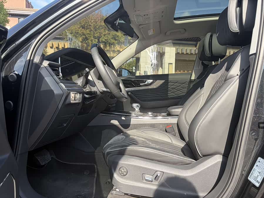 HongQi HS5 2021 car image #13