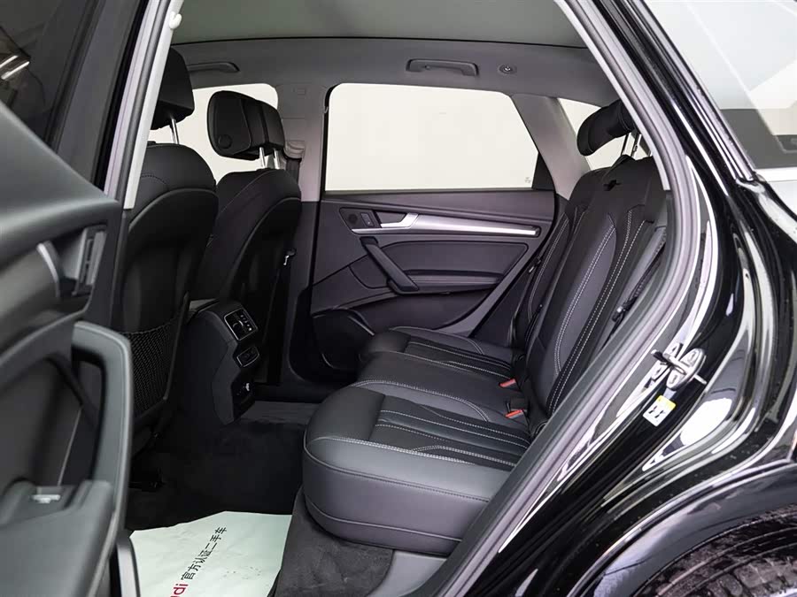 Audi Q5L 2022 car image #13