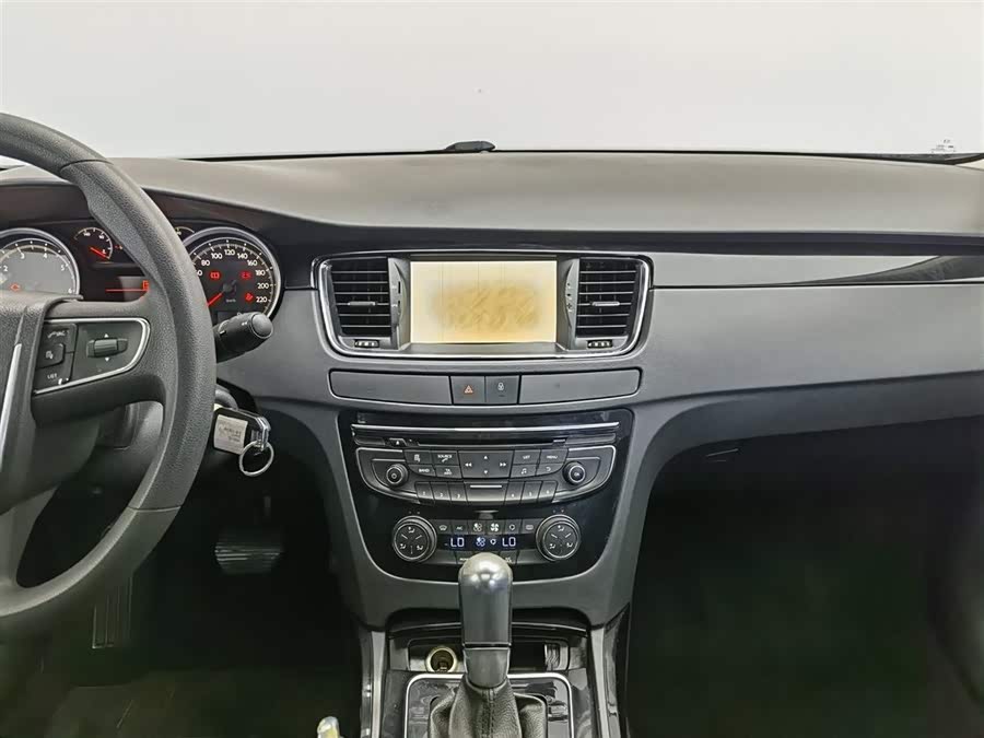 Peugeot 508 2014 car image #13
