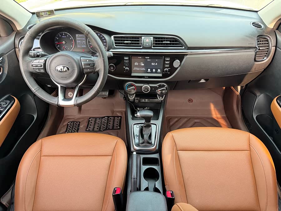 Kia Rio Cross 2017 صورة سيارة #13