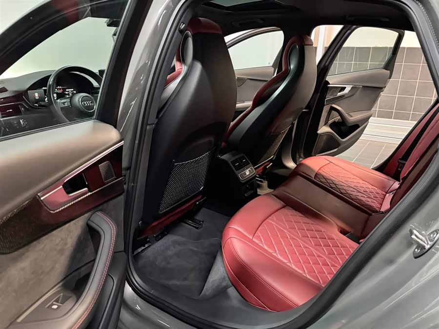 Audi S4 2024 imagem de carro #13