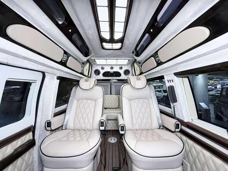 Ford E350 2015 imagem de carro #13