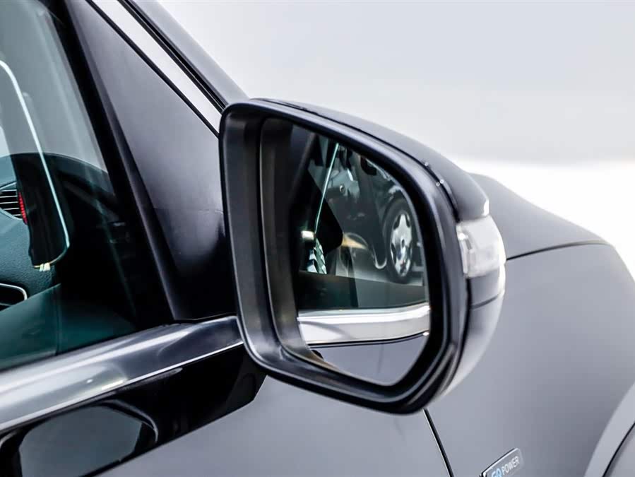 Mercedes-Benz GLE Class New Energy 2021 car image #13