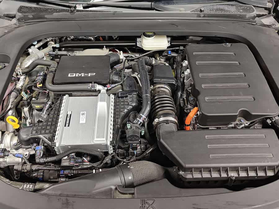 BYD HanL 2025 #13 BYD HanL 2025 car image #13