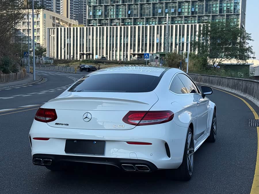 Mercedes-Benz C AMG 2019 immagine di auto #13