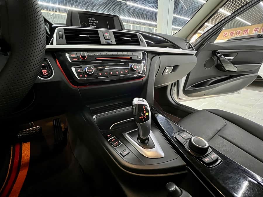 BMW 3 Series 2016 car image #13