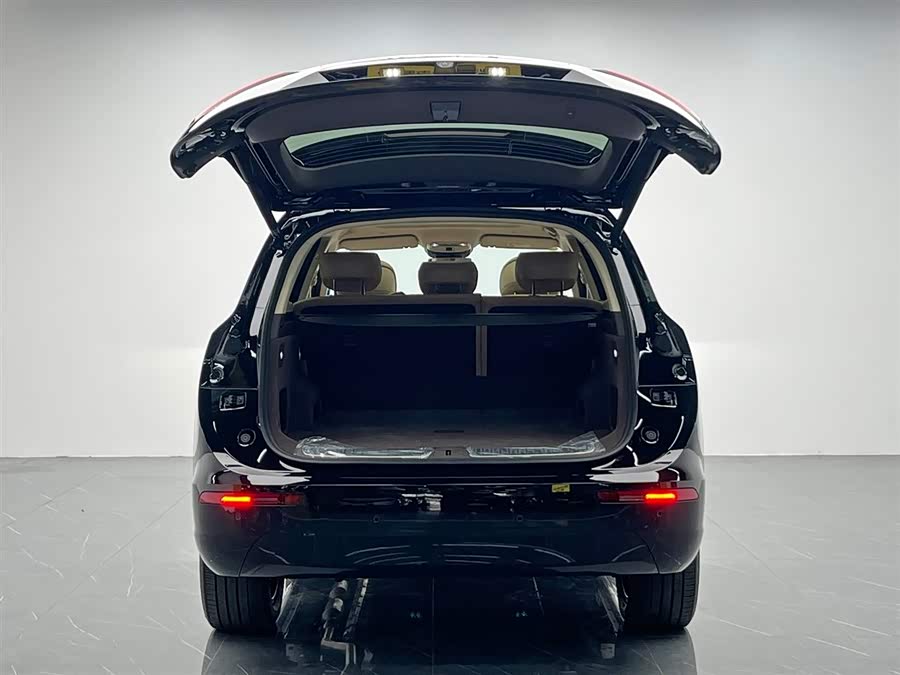 2025 car image #13