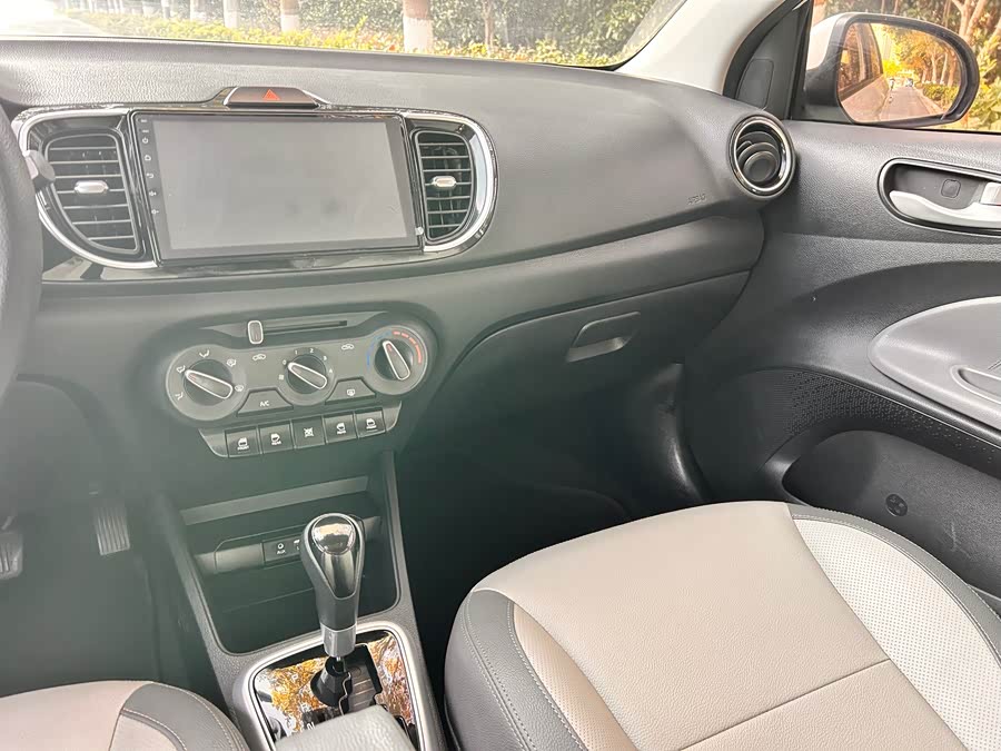 Kia 2019 #13 Kia 2019 car image #13