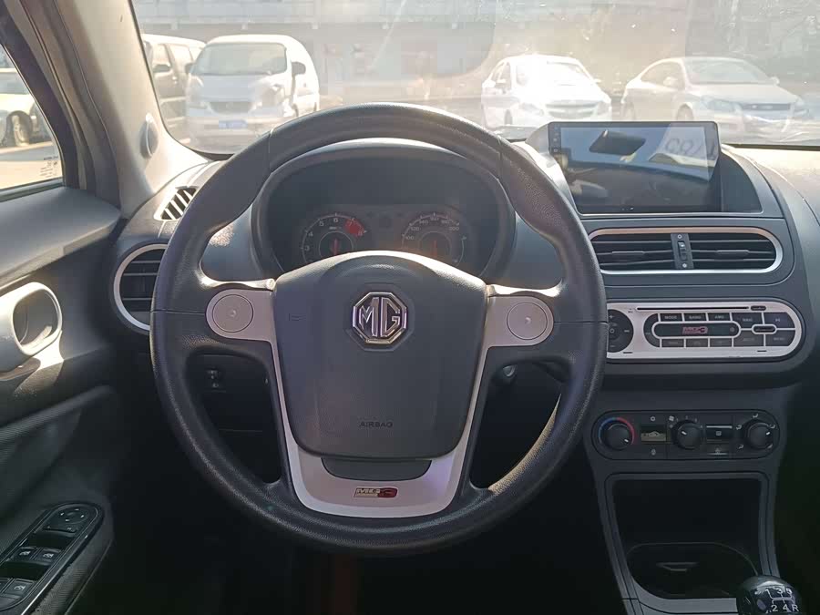 MG 3 2016 car image #13