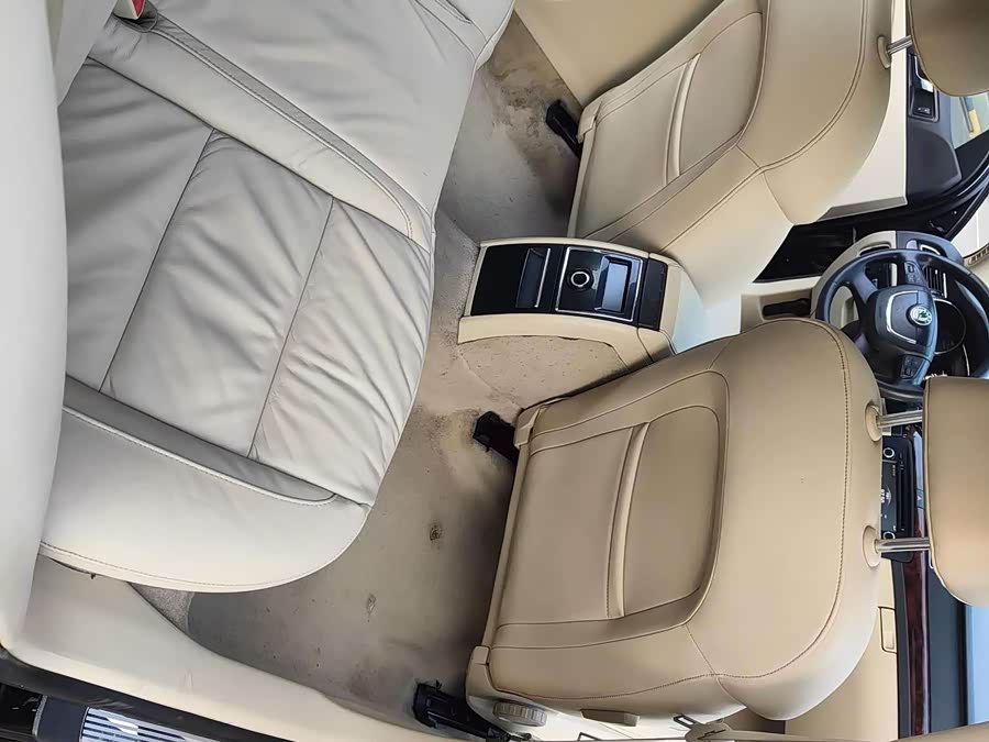 Skoda Superb 2013 car image #13