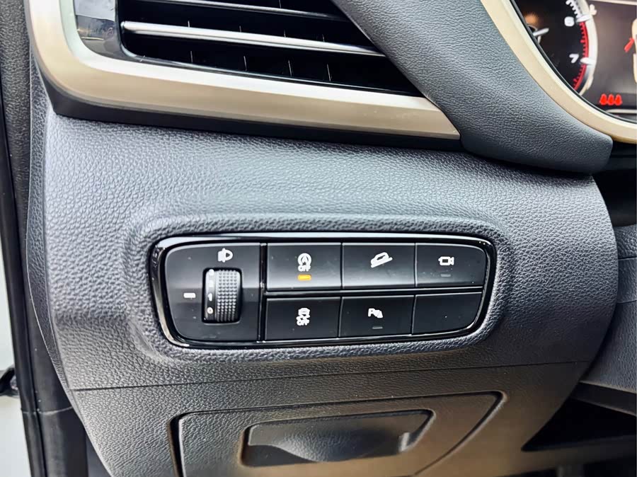 GAC Trumpchi GS5 2019 car image #13