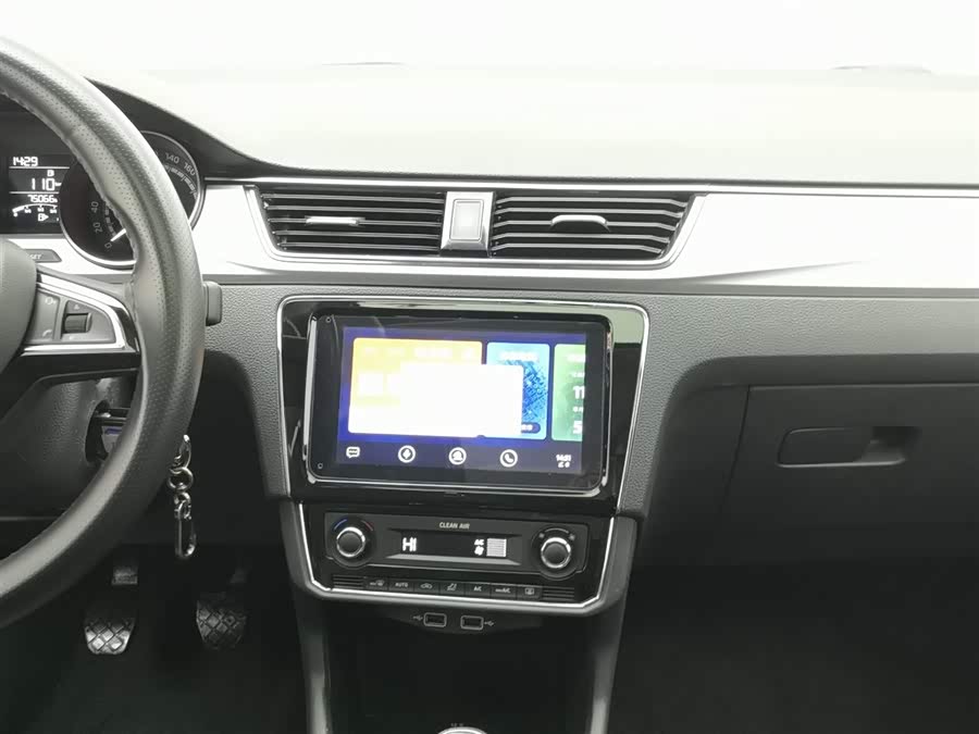 Skoda Rapid 2021 car image #13