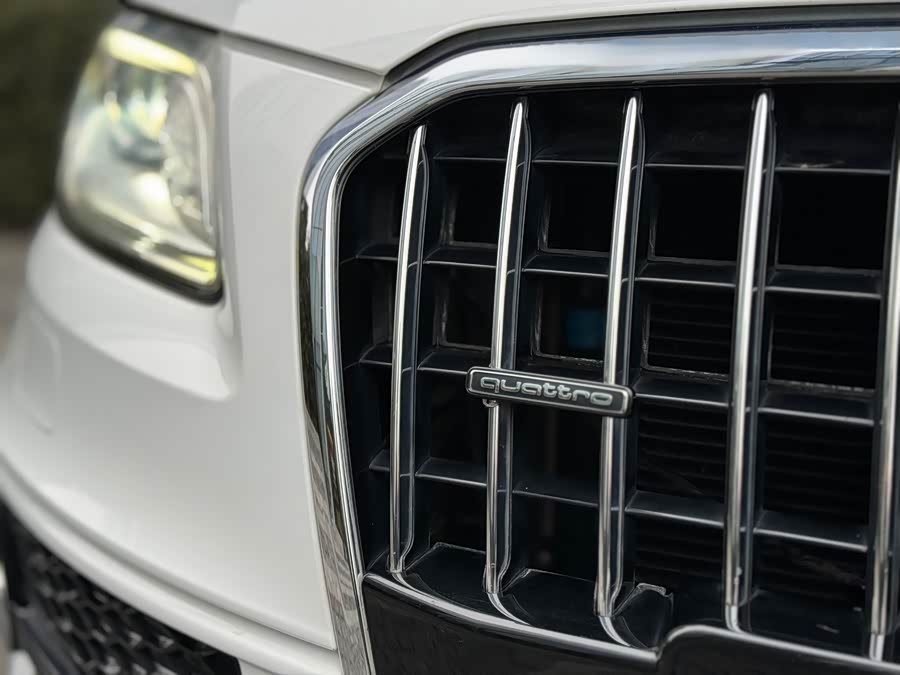 Audi Q5 2018 изображение автомобиля #13