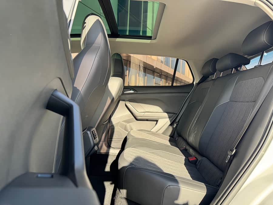 Volkswagen T-Cross 2021 car image #13