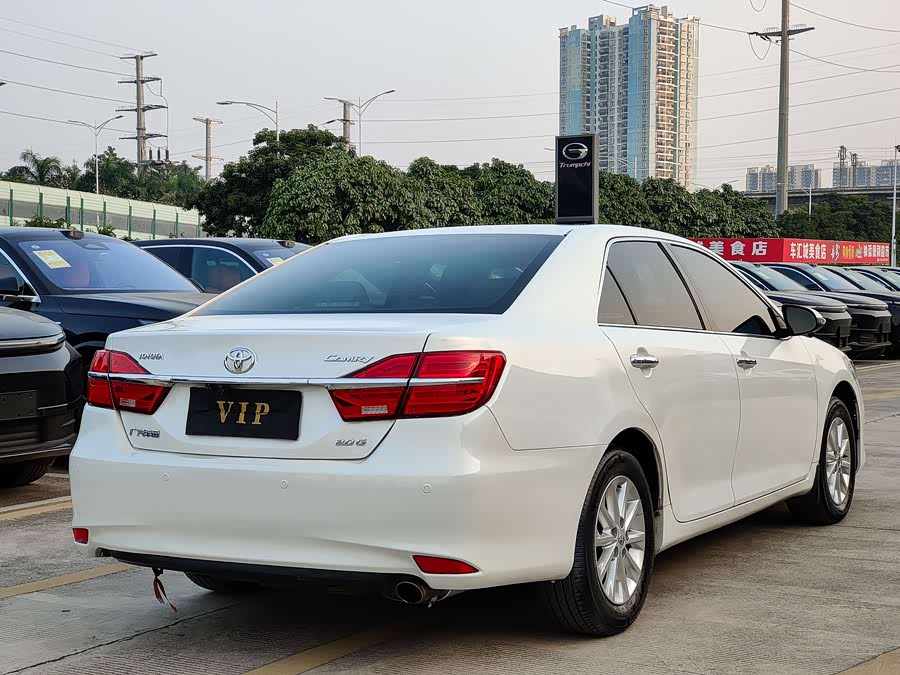 Toyota Camry 2017 car image #13