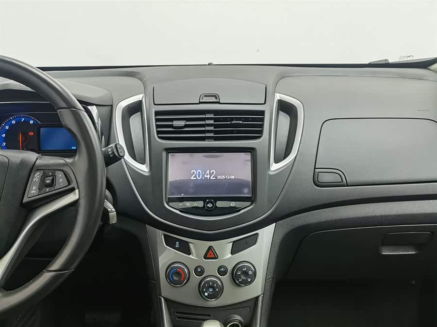 Chevrolet Tracker 2016 car image #13