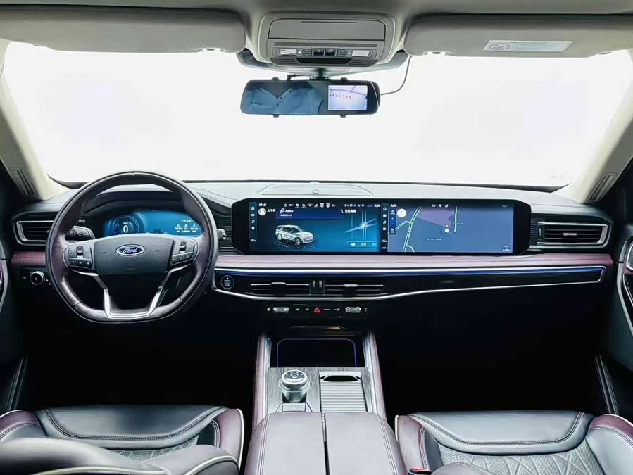 Ford Explorer 2023 car image #13