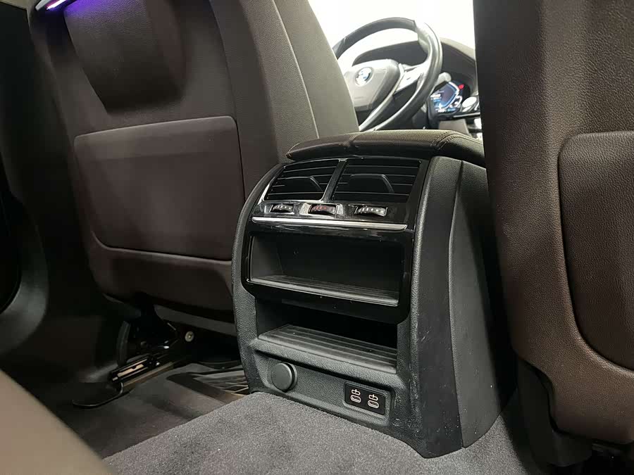 BMW 5 Series New Energy 2021 car image #13