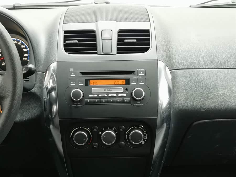 铃木 天语 SX4 2016 汽车图片 #13