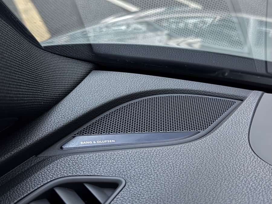 Audi RS 4 2022 car image #13