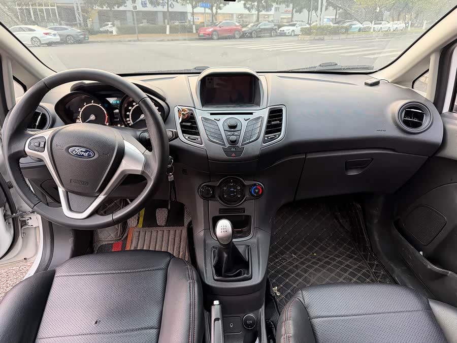 Ford Fiesta 2013 #13 Ford Fiesta 2013 immagine di auto #13
