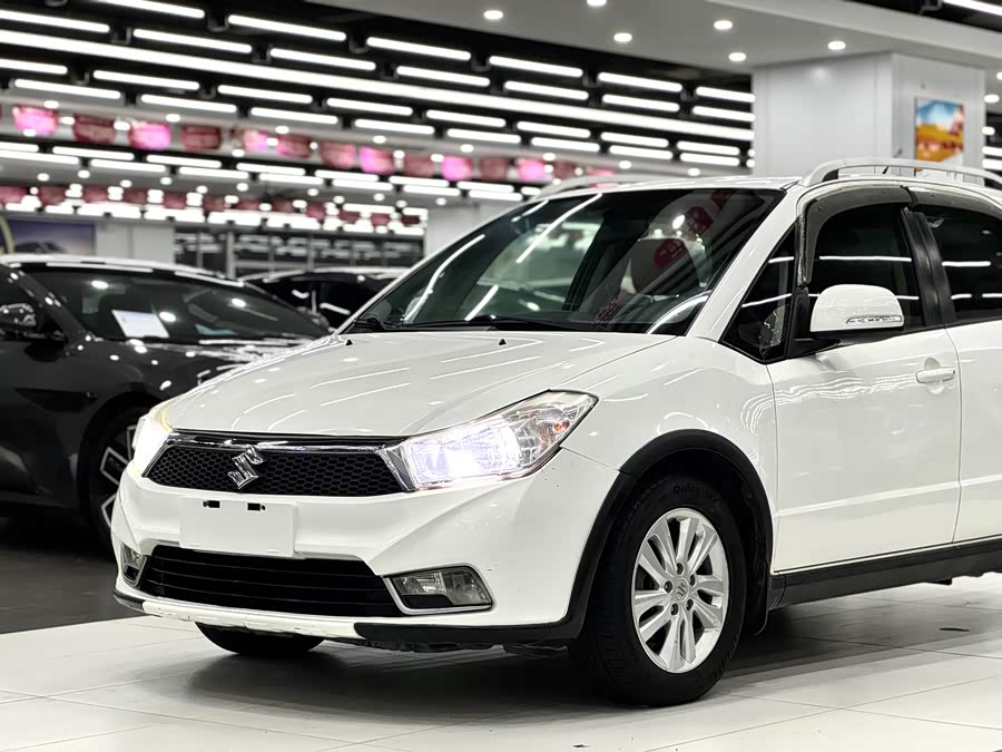 铃木 天语 SX4 2015 汽车图片 #13