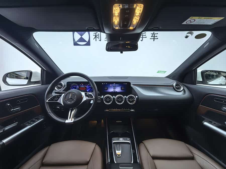 Mercedes-Benz EQA Class 2024 immagine di auto #13