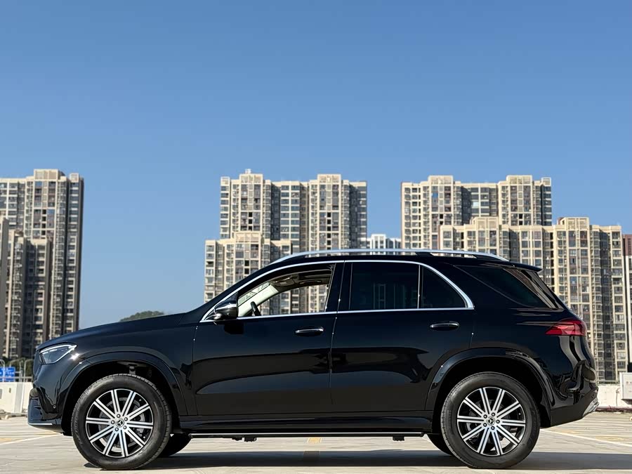 Mercedes-Benz GLE Class 2024 car image #13