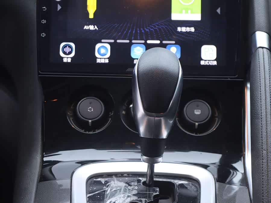 Peugeot 3008 2019 car image #13