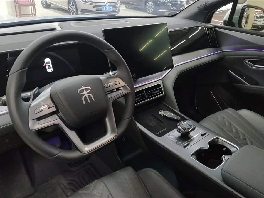 BYD SongL DM-i 2025 car image #13