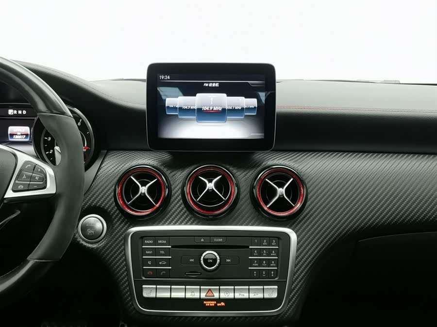 奔驰 奔驰A级AMG(进口) 2016 汽车图片 #13