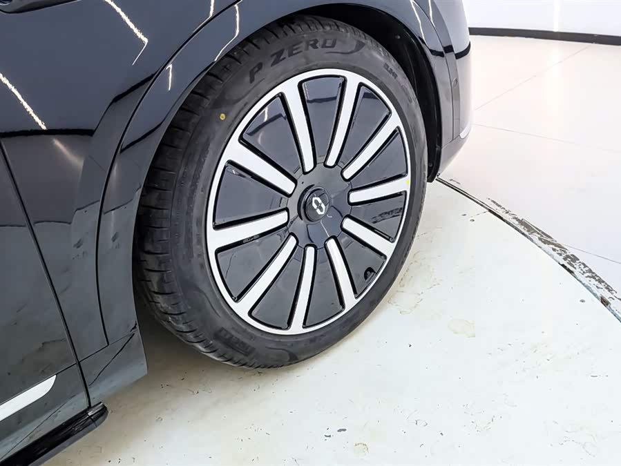 AITO 问界 问界M9 2025 汽车图片 #13