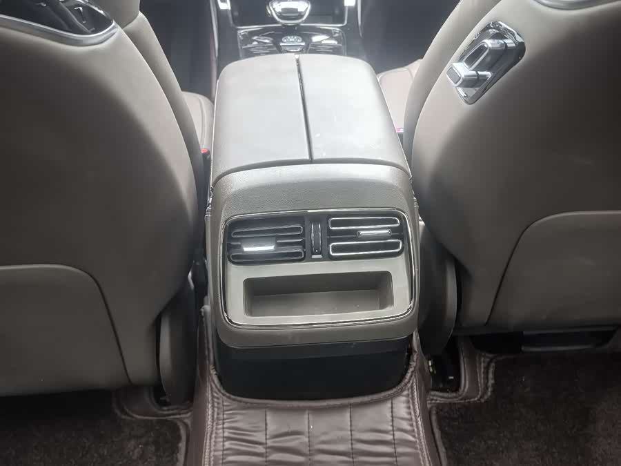 BYD Han 2022 #13 BYD Han 2022 car image #13