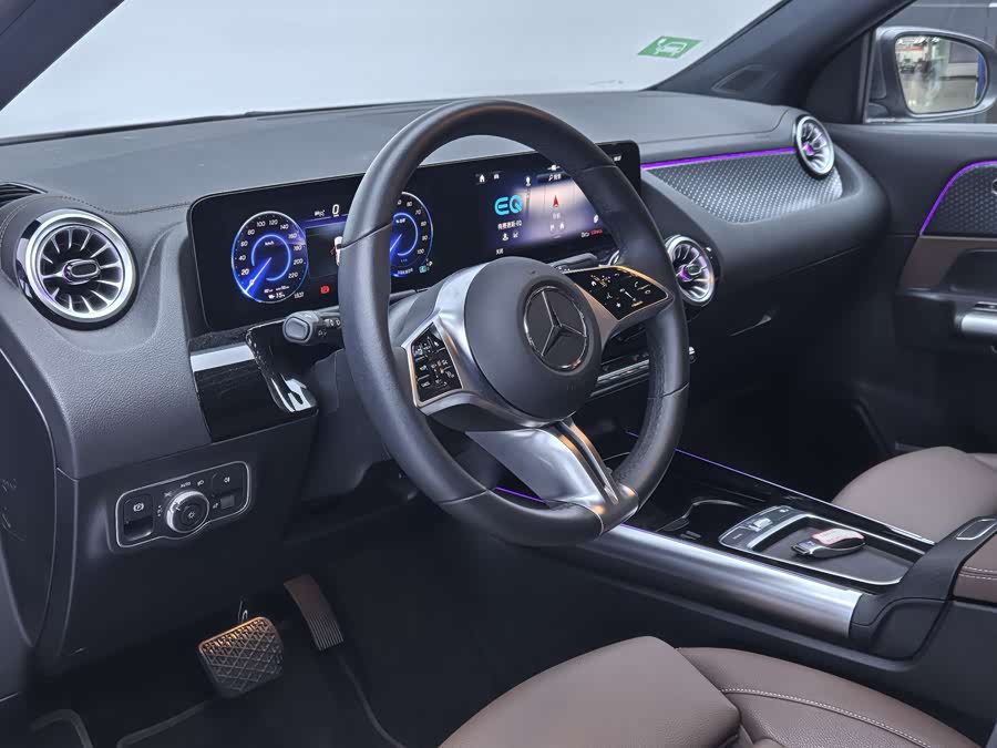 Mercedes-Benz EQA Class 2024 immagine di auto #13