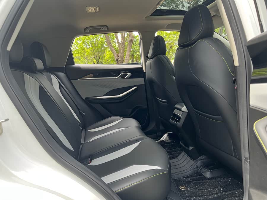 GEELY Coolray 2022 #13 GEELY Coolray 2022 car image #13