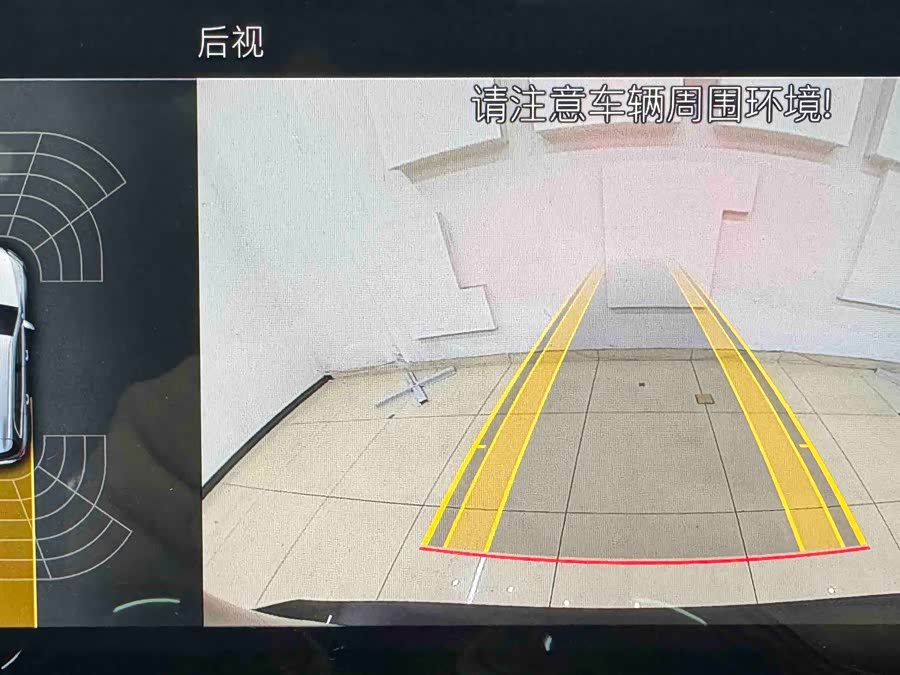 Mercedes-Benz GLB Class 2023 car image #13