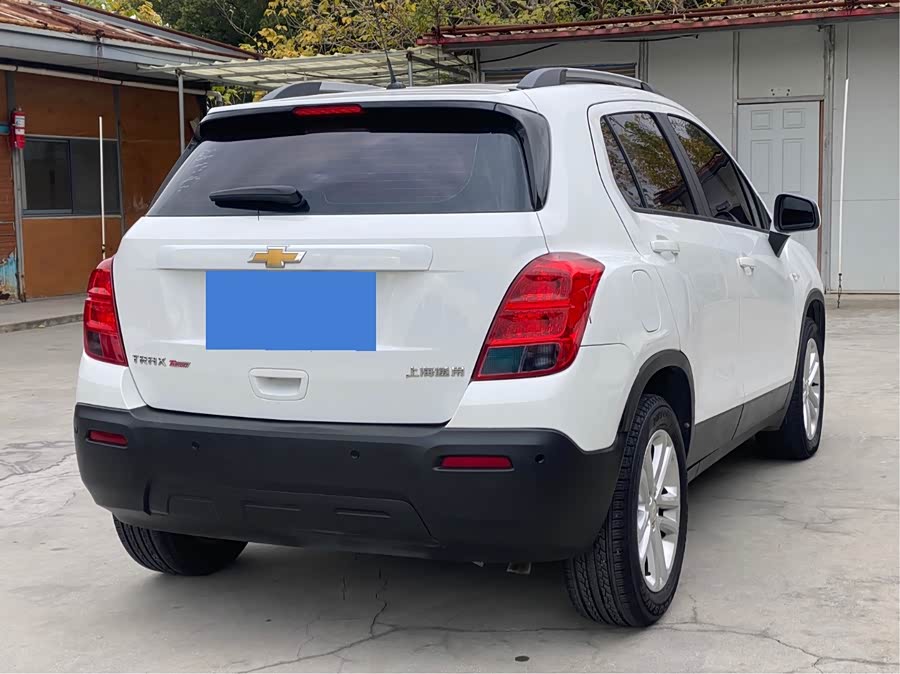 Chevrolet Tracker 2015 car image #13