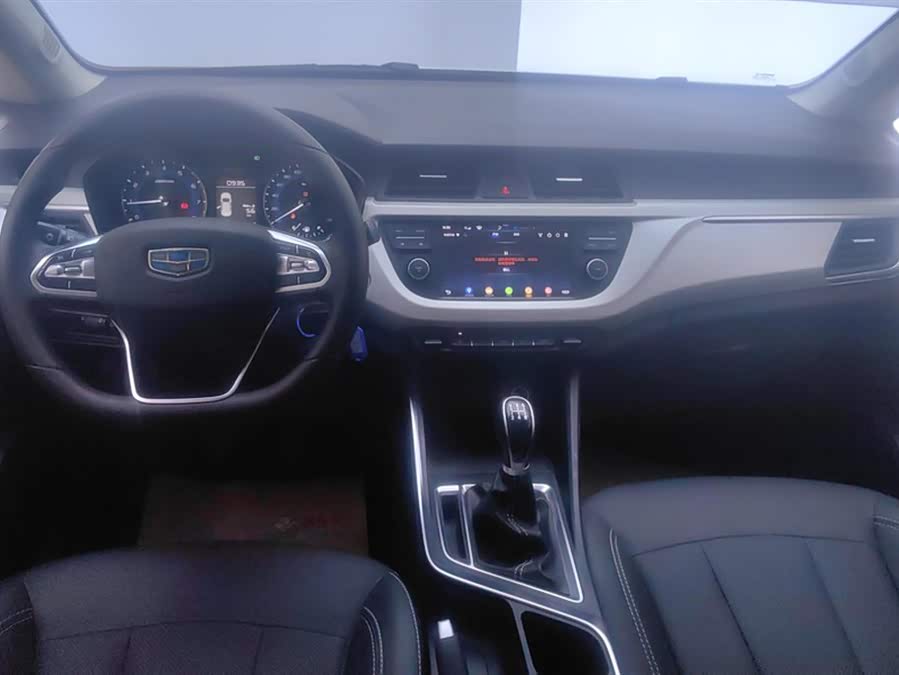 GEELY Vision X3 2021 car image #13