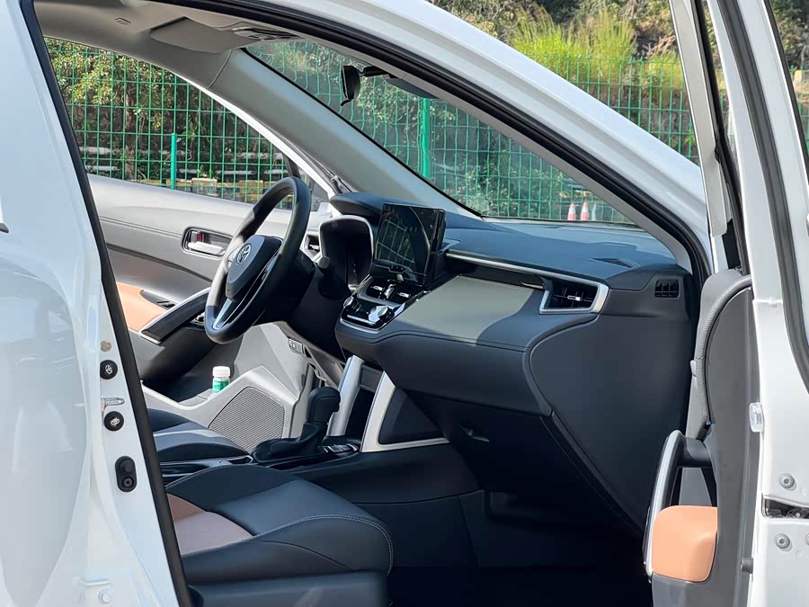 Toyota Frontlander 2023 car image #13