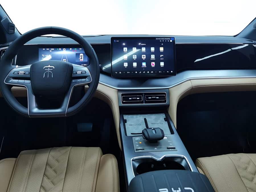 BYD SongL DM-i 2025 car image #13