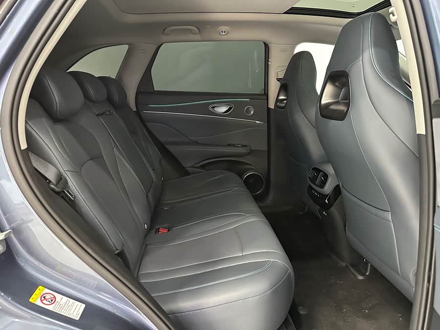 BYD Sea Lion 07 DM-i 2025 car image #13