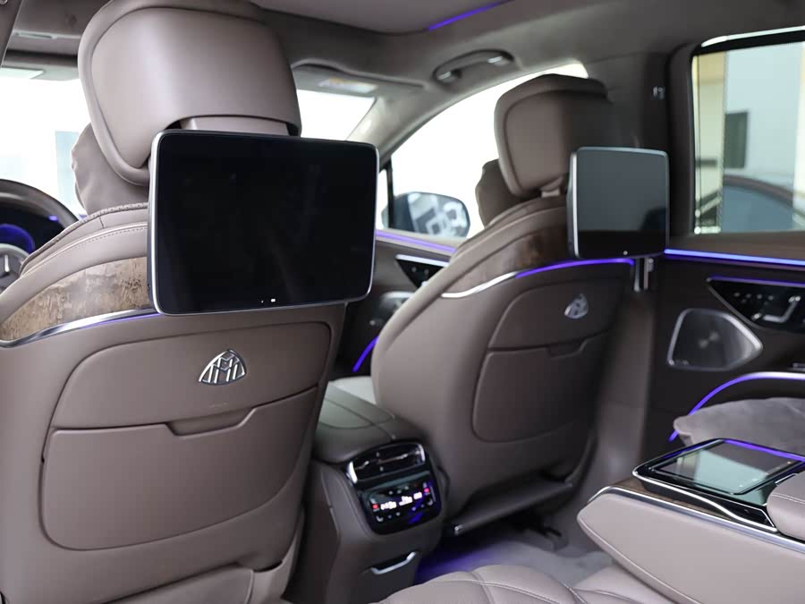 Mercedes-Benz MaybachEQS SUV 2025 #13 Mercedes-Benz MaybachEQS SUV 2025 car image #13