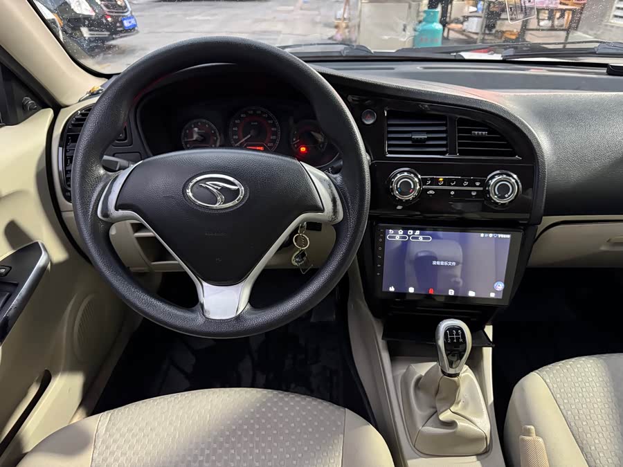 Soueast V3 Lingyue 2014 car image #13