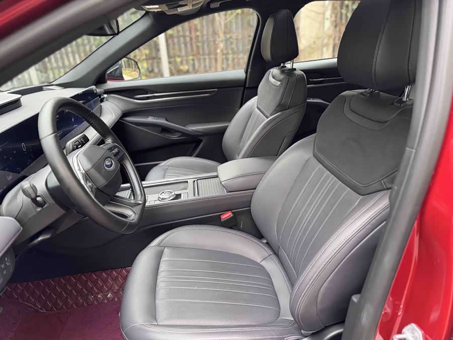 Ford Mondeo 2024 car image #13