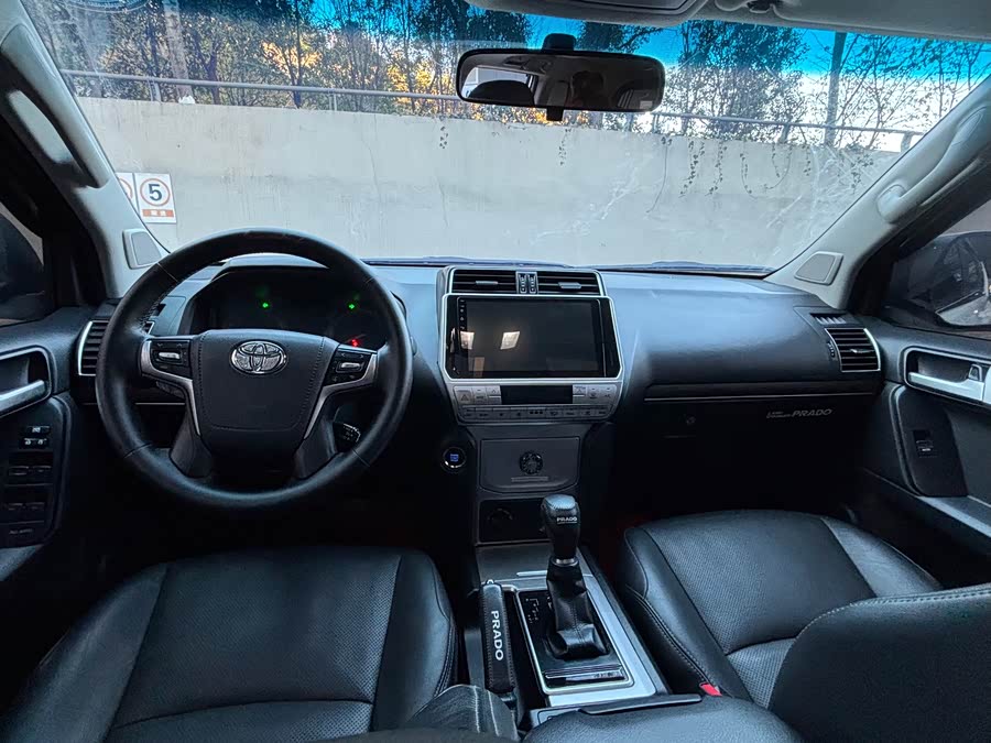 Toyota Land Cruiser Prado 2019 #13 Toyota Land Cruiser Prado 2019 car image #13