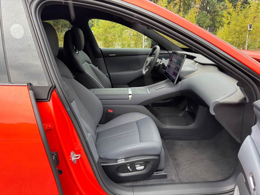 MI YU7 2025 #13 MI YU7 2025 car image #13