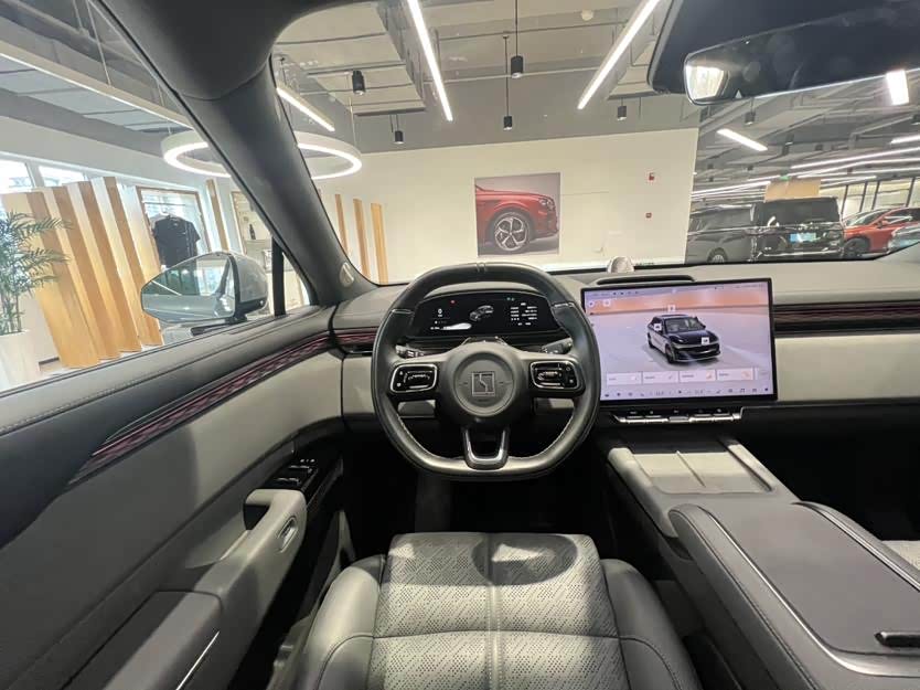 Zeekr 7X 2025 car image #13